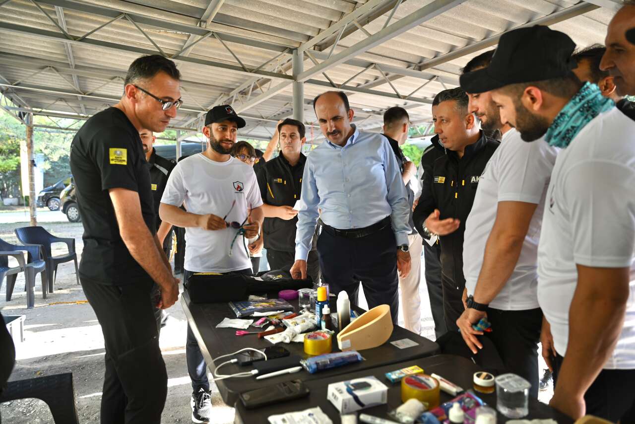 Konya'da afetlere karşı hazırlık zamanı! Başkan Altay gönüllülerle buluştu 9